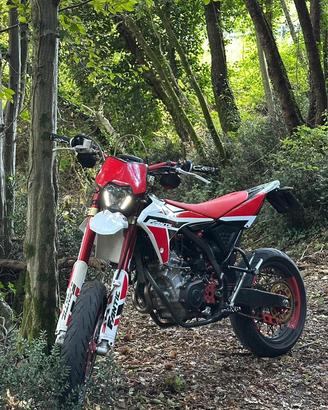 Fantic 125 competition