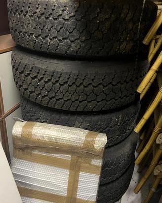 Cerchi e gomme originali Jeep Wrangler