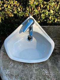 Lavabo angolare in ceramica P40 cm  + Miscelatore