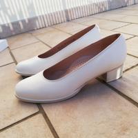 scarpe con tacco basso n. 39,5