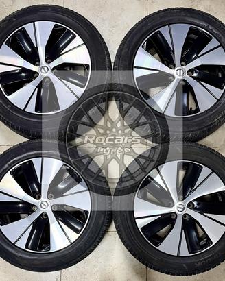 Cerchi 18 e pneumatici 4 Stagioni Volvo XC40