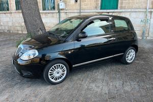 Lancia Ypsilon 1.2 69 CV Diva X NeoPatentati