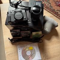 Fujifilm X-T10 + obiettivo XF 16-50mm + accessori