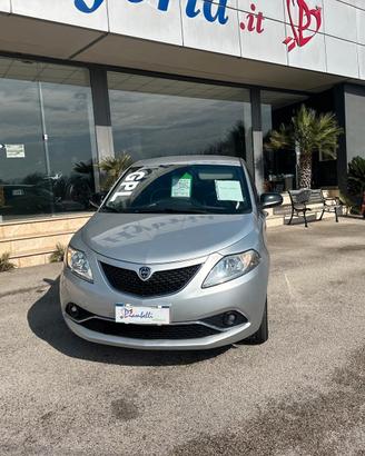 Lancia Ypsilon 1.2 GPL 69 CV 5 porte Platinum NEOP