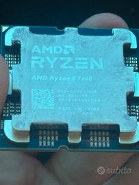 Processore AMD Ryzen 5 7600 – Non Testato