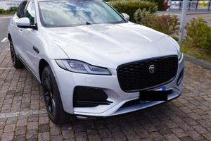 Jaguar F Pace