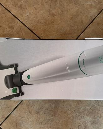 Folletto aspirapolvere VB100