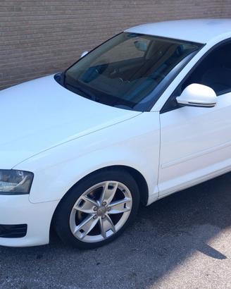 Audi A3 8p sportback 2000 tdi 140 cv del 2010