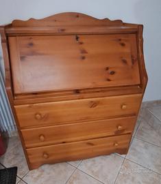 Scrittoio in legno 