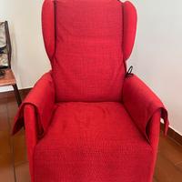 Poltrona elettrica per anziani/disabili