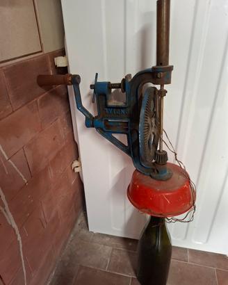 Pulitore bottiglie d'epoca 