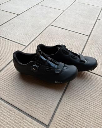Fizik: Scarpe e selle per il ciclismo - Scarpe Invernali in Scarpe | Cingolani