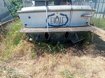 Barca in vetroresina