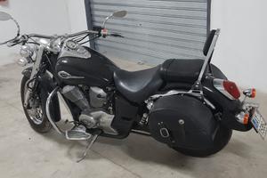 Honda Shadow VT 750 C2