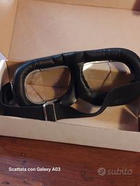 occhiali pilota motociclista