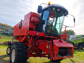 Mietitrebbia Laverda 112 AL