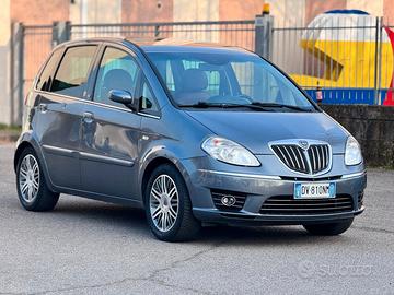 Lancia musa
Benzina gpl 
