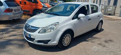 opel corsa 1.0 gpl con scadenza gpl 2032 