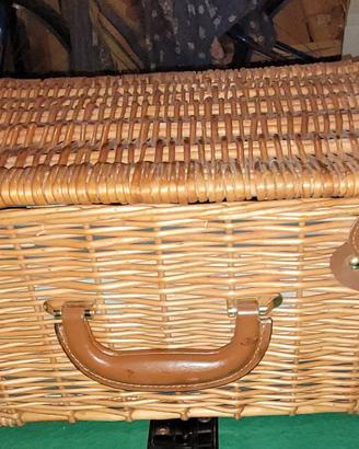 Cesto da Picnic in Vimini Completo per 4 