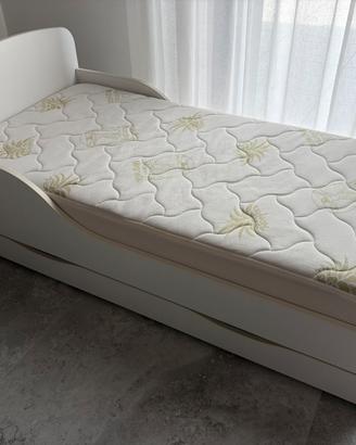 Letto per bambini con cassetto