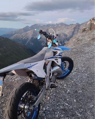 TM SMR 125 FI Abbassata