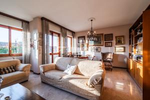 Appartamento a Milano Via Ronchi 5 locali