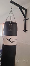 Sacco da Boxe e con supporto