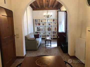 Midi arredato in centro città