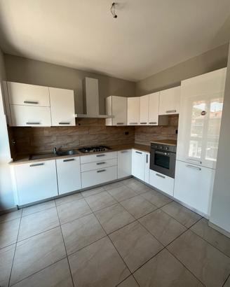 Cucina angolare moderna