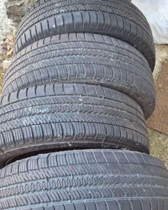 Gomme 185/60 R15 88H XL 4 stagioni