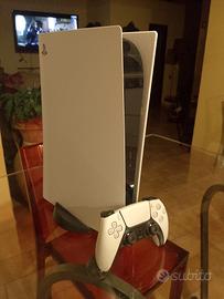 PS5 (modello con disco) con 7 giochi e pad Nacon