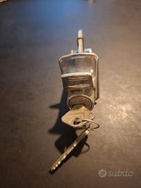 serratura cofano motore Fiat 500