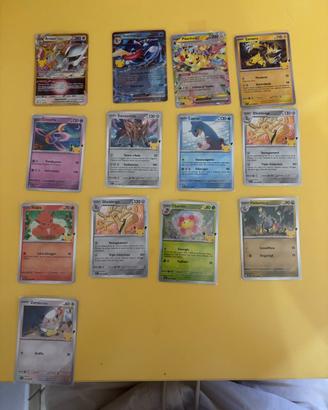 Lotto 40+ Carte Pokemon Celebrations 25° + Arceus
