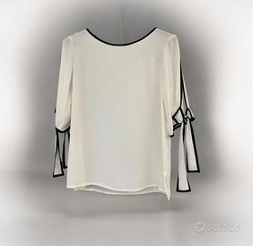Blusa elegante Sohà bianca con dettagli neri