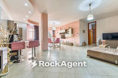 Appartamento di 179 m² con 4 locali a Casoria