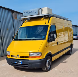 furgone Master passo lungo con tenda 