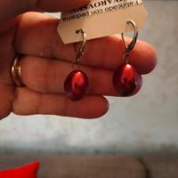 orecchini pendenti rosso