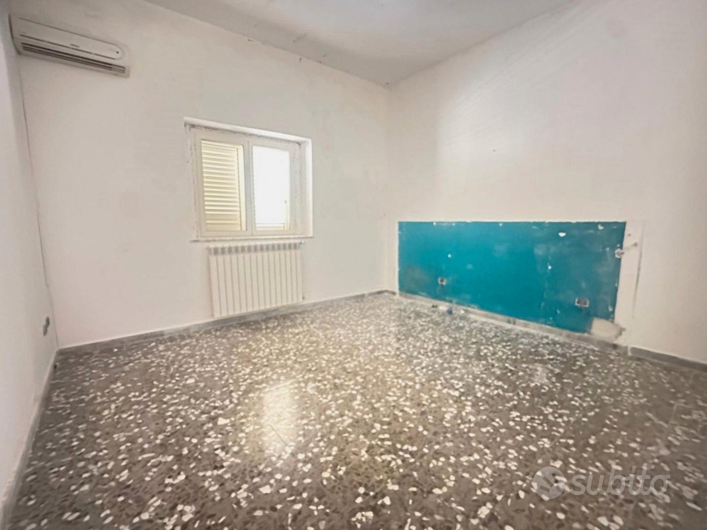 Apartment in Taranto, Talsano - Altro