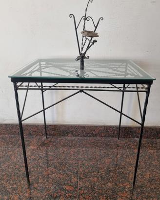 Tavolino in ferro battuto