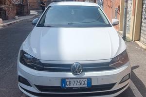 VOLKSWAGEN POLO comfortline