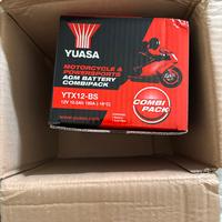 Batteria scooter/moto Yuasa 12v 180ah da aprire