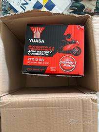 Batteria scooter/moto Yuasa 12v 180ah da aprire