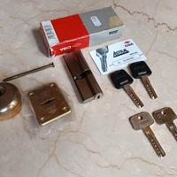 Serratura europea nuova con accessori