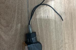 Indicazione di direzione Ducati Monster