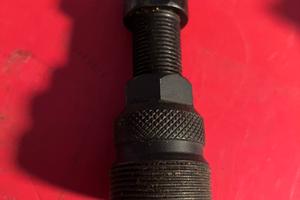 Estrattore meccanico per Gilera RC600