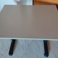scrivania - postazione PC