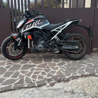 KTM Duke 390 2021