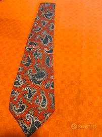 Gucci cravatta 100% seta mai indossata