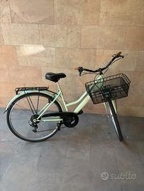 Bicicletta - 6 velocità, cestino, 2 lucchetti