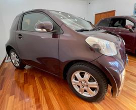 TOYOTA iQ 1.0 Sol
